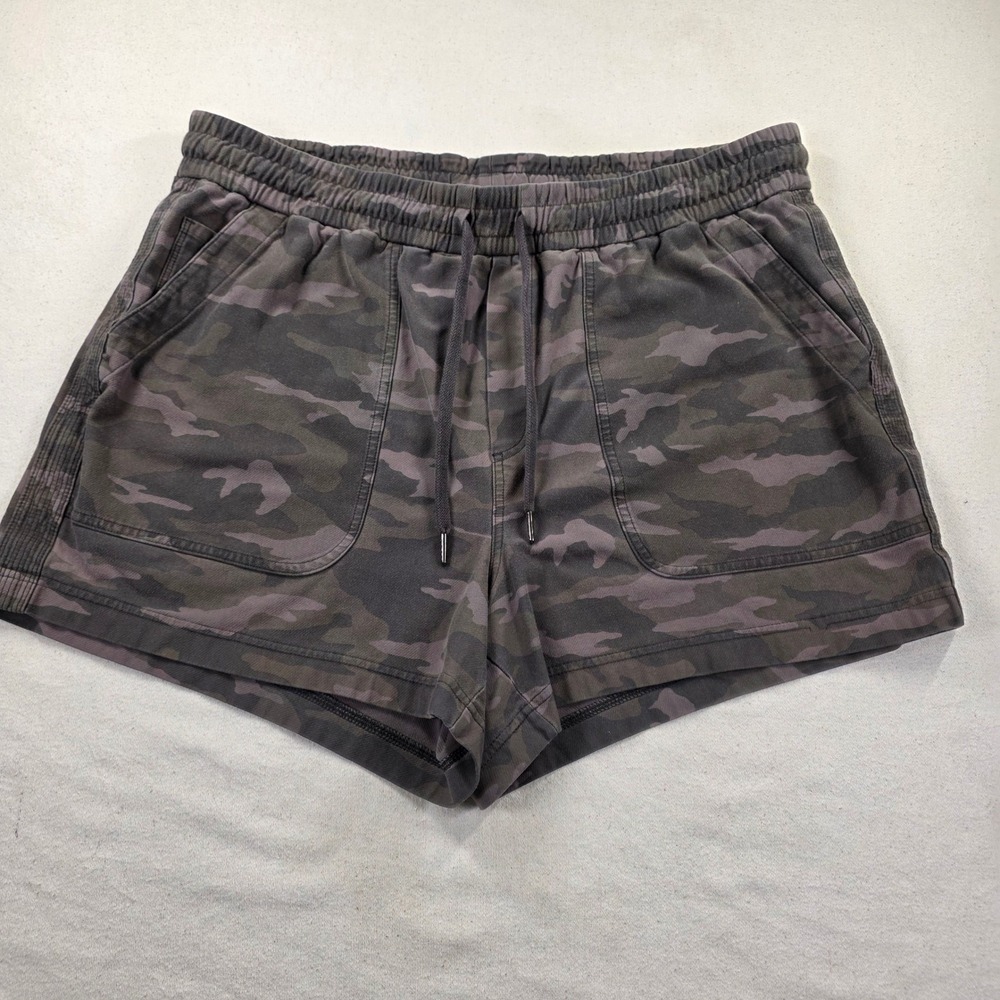 Athleta Camo Farallon Shorts Womens 18 Gray Camouflage Utility Hiking Pockets